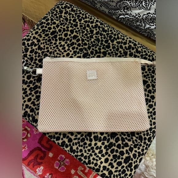 Joy Lab Mesh Clutch - Picture 12 of 12